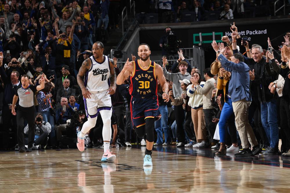 他接到队友 他接到队友