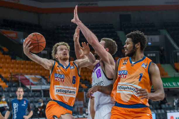 具竞争力的 具竞争力的